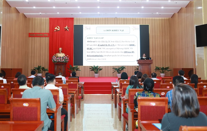 Hội nghị, hội thảo tuyên truyền, phổ biến giáo dục pháp luật về tiếp công dân