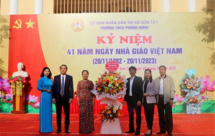 Trường THCS Phùng Hưng kỷ niệm 41 năm ngày Nhà giáo Việt Nam