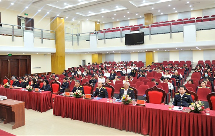 Cục Thuế thành phố Hà Nội sinh hoạt chính trị tháng 11 