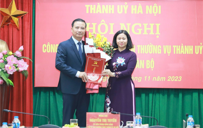 Đồng chí Nguyễn Xuân Linh được điều động giữ chức Bí thư Quận uỷ Hoàng Mai 