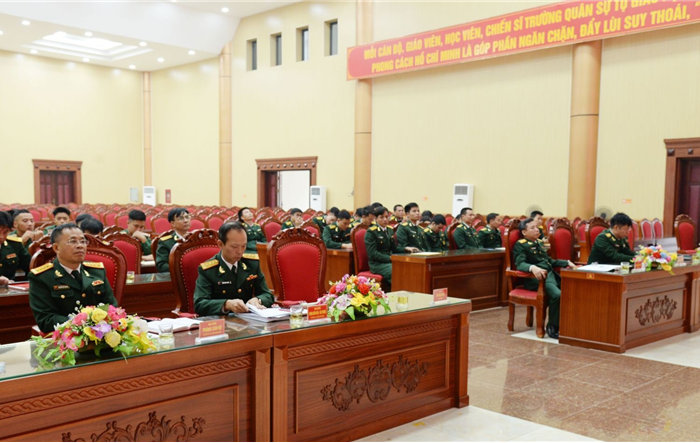 Lễ bế giảng lớp bồi dưỡng công tác quân sự và nhân viên báo vụ