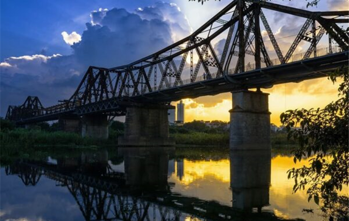 Triển lãm tư liệu “Cầu Long Biên: Hình thành và biến đổi”