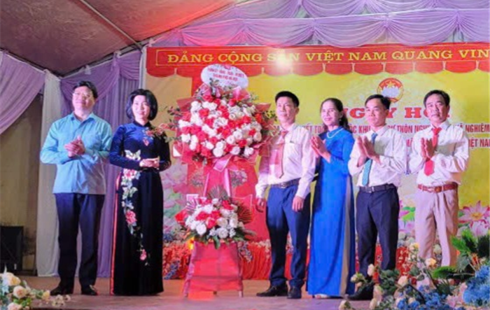 Thôn Nghiêm Xá vận động nhân dân thực hiện tốt 2 Quy tắc ứng xử của thành phố