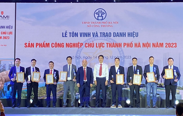 Lễ tôn vinh và trao danh hiệu sản phẩm công nghiệp chủ lực thành phố Hà Nội năm 2023
