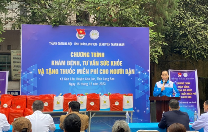 Tổ chức khám bệnh miễn phí tại biên giới Cao Lâu