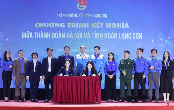Chương trình “Biên cương Tổ quốc trong trái tim tuổi trẻ”