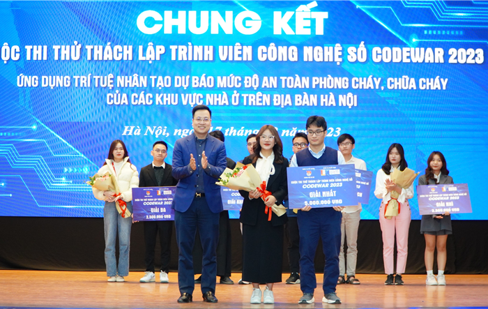 Chung kết cuộc thi "Thử thách lập trình viên công nghệ số 2023"