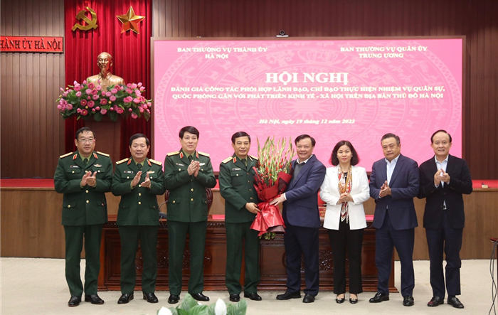 Đẩy mạnh nhiệm vụ quân sự, quốc phòng gắn với phát triển kinh tế - xã hội trên địa bàn Thủ đô Hà Nội