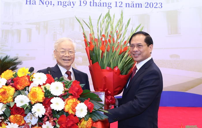 Ngoại giao phải kết hợp nhuần nhuyễn sức mạnh của dân tộc với sức mạnh thời đại