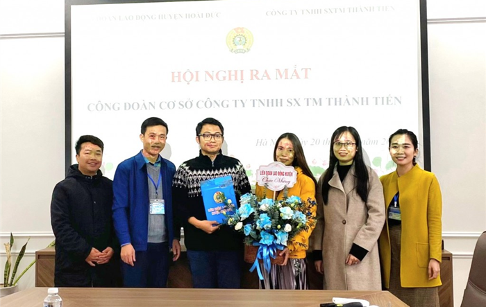 Ra mắt Công đoàn Công ty TNHH sản xuất Thương mại Thành Tiến