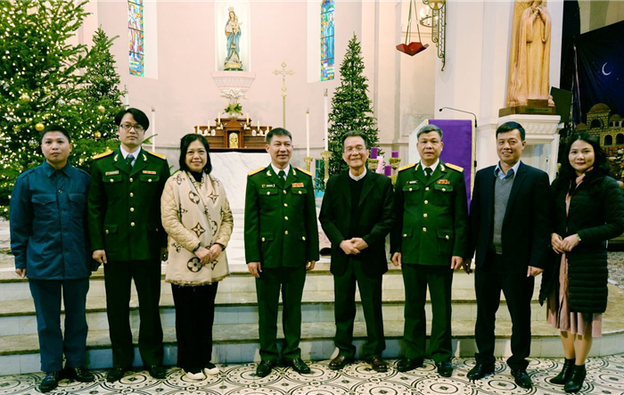Chúc mừng linh mục, tu sĩ và bà con giáo dân Nhà thờ Cửa Bắc nhân dịp Noel 2023