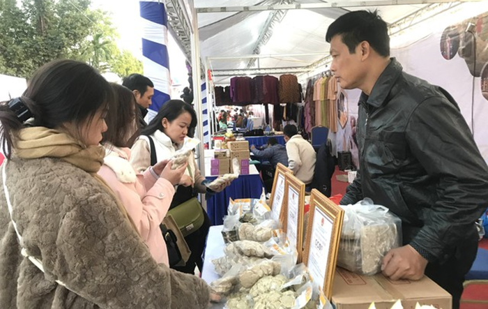 Khai mạc triển lãm sản phẩm OCOP, thủ công mỹ nghệ và làng nghề huyện Ứng Hòa