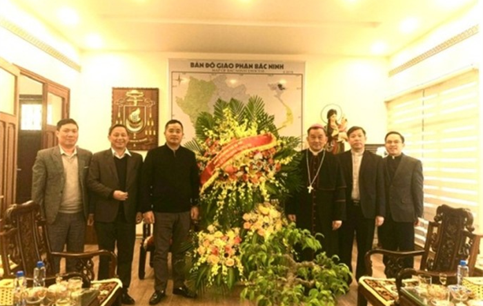 Phó Giám đốc Công an thành phố thăm Toà Giám mục Bắc Ninh nhân dịp Giáng sinh 2023