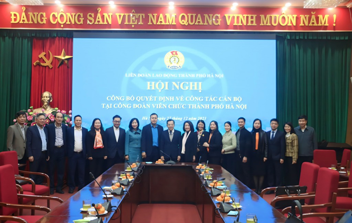 Hội nghị công cố quyết định công tác cán bộ tại Công đoàn Viên chức thành phố