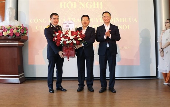 Công bố quyết định điều động, bổ nhiệm Chi Cục trưởng Chi cục thuế khu vực Thạch Thất - Quốc Oai