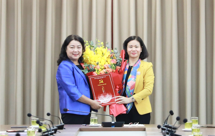 Công bố quyết định về công tác cán bộ của Ban Thường vụ Thành uỷ  tại Liên đoàn Lao động thành phố