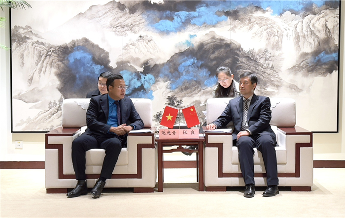 LĐLĐ thành phố Hà Nội thăm, làm việc với Tổng Công hội thành phố Bắc Kinh