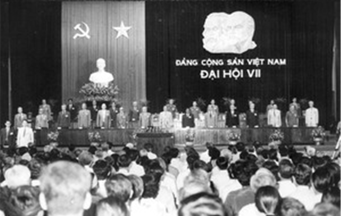 [Infographic] Đại hội lần thứ VII của Đảng