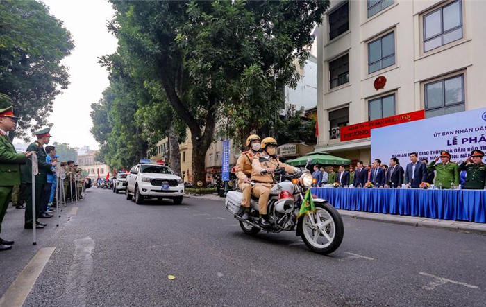 Lễ phát động “Năm An toàn giao thông và đảm bảo trật tự đô thị, trật tự an toàn giao thông, vệ sinh môi trường năm 2023” trên địa bàn quận Hoàn Kiếm