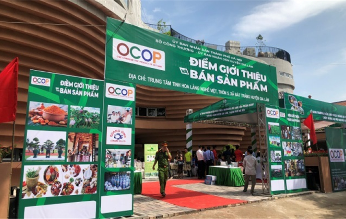 Phát triển mô hình Trung tâm thiết kế sáng tạo, giới thiệu, quảng bá và bán sản phẩm OCOP, làng nghề gắn với du lịch