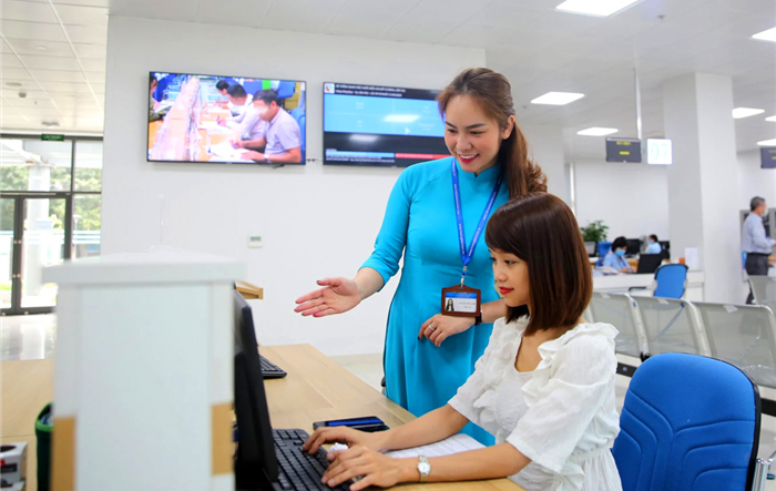 Vận dụng tư tưởng Hồ Chí Minh về xây dựng nền công vụ liêm chính, chuyên nghiệp, phục vụ nhân dân vào cải cách chế độ công vụ hiện nay