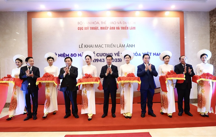 Khai mạc Triển lãm ảnh kỷ niệm 80 năm Đề cương về văn hóa Việt Nam