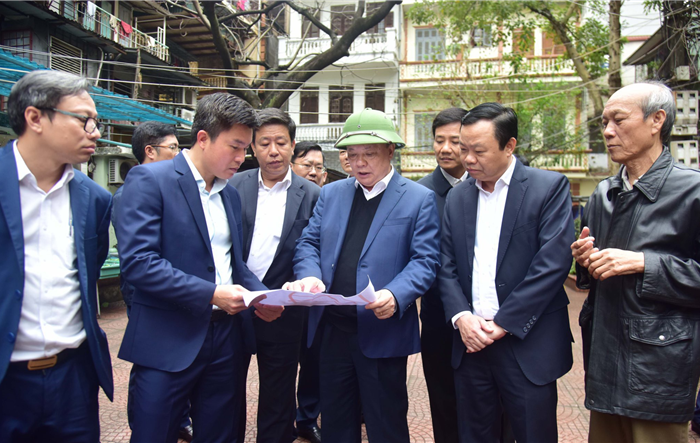 Bí thư Thành ủy Đinh Tiến Dũng: Cải tạo, xây dựng lại chung cư cũ là nhiệm vụ quan trọng, cấp thiết 