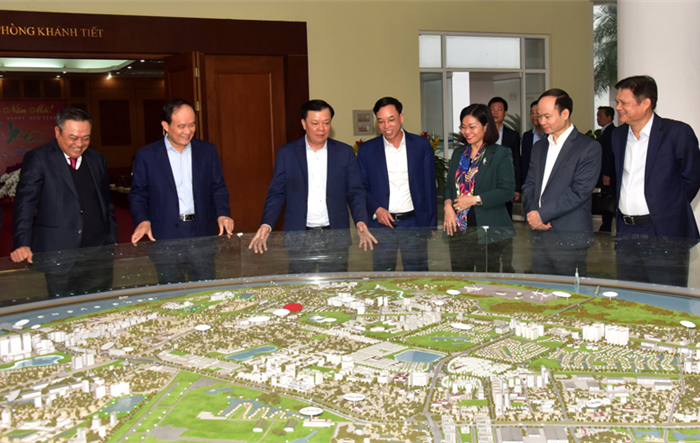 Đổi mới hơn nữa phương thức lãnh đạo, xây dựng Long Biên thành quận đáng sống