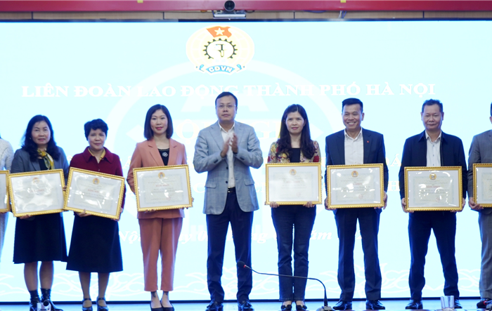 Tổ chức tốt việc chăm lo cho người lao động đón Tết chu đáo, an toàn