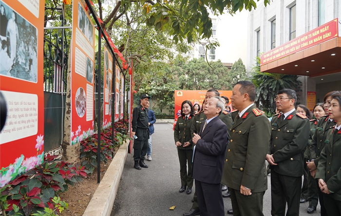 “Thực hiện Sáu điều Bác Hồ dạy Công an nhân dân - Khởi nguồn của thành công”