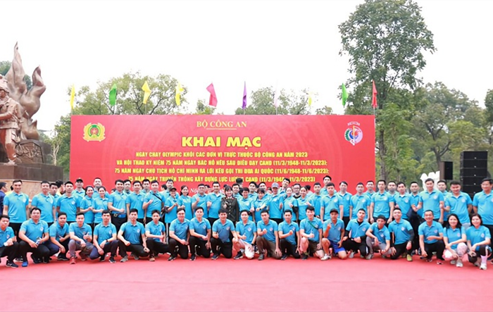 Khỏe để xây dựng và bảo vệ Tổ quốc