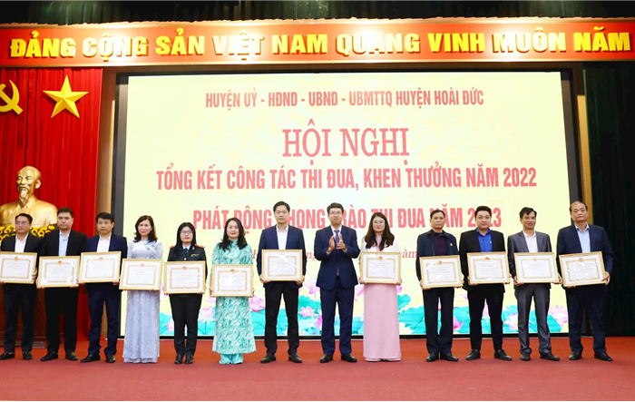 Ban hành Quy chế hoạt động của Hội đồng Thi đua - Khen thưởng thành phố