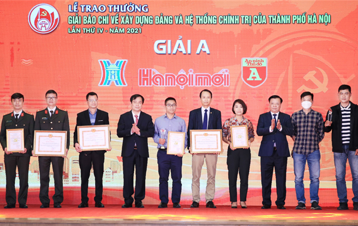 Giải Báo chí về xây dựng Đảng và hệ thống chính trị của thành phố Hà Nội lần thứ V: Tiếp tục khẳng định vai trò của báo chí trong xây dựng Đảng và hệ thống chính trị