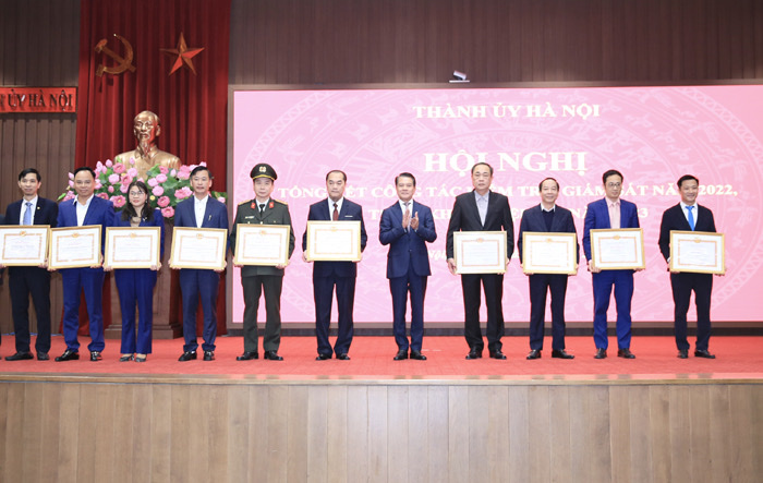 Kỷ niệm 93 năm Ngày thành lập Đảng bộ thành phố Hà Nội (17/3/1930-17/3/2023): Giữ nghiêm kỷ cương, kỷ luật