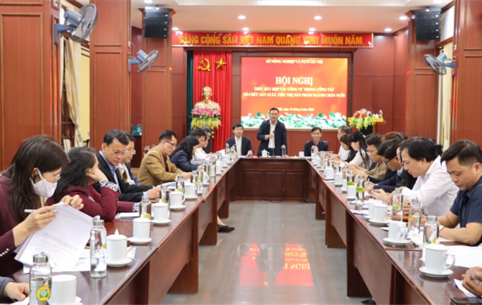 Thúc đẩy hợp tác công - tư trong công tác tổ chức sản xuất, tiêu thụ sản phẩm ngành chăn nuôi