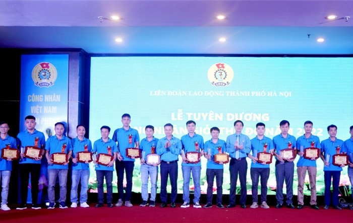 Liên đoàn Lao động thành phố tuyên dương “Công nhân giỏi Thủ đô” và “Sáng kiến, sáng tạo trong công nhân, viên chức lao động Thủ đô”