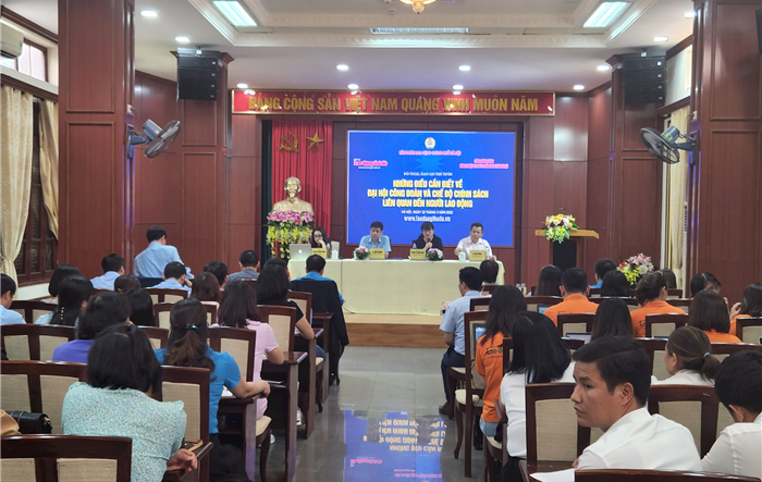 Giao lưu trực tuyến với chủ đề “Những điều cần biết về Đại hội Công đoàn và chế độ, chính sách liên quan đến người lao động”