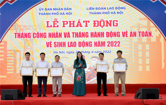 Tổ chức Lễ phát động Tháng hành động về An toàn, vệ sinh lao động và Tháng Công nhân thành phố Hà Nội năm 2023 vào ngày 27-4