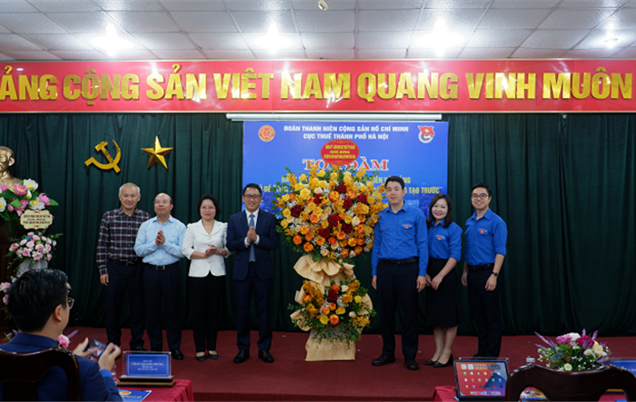 Tọa đàm Đảng với thanh niên, thanh niên với Đảng năm 2023 với chủ đề: “Tuổi trẻ Cục Thuế thành phố Hà Nội chủ động, sáng tạo trước yêu cầu chuyển đổi số”
