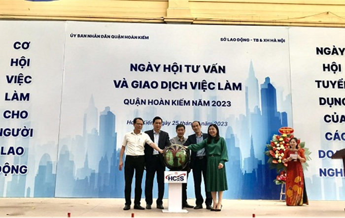 Ngày hội tư vấn và giao dịch việc làm quận Hoàn Kiếm năm 2023