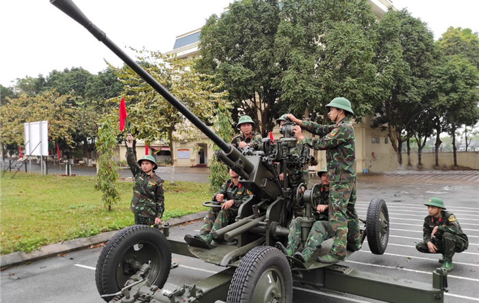 Khai mạc lớp tập huấn cho 174 cán bộ đại đội, trung đội trưởng dân quân tự vệ pháo phòng không, pháo binh