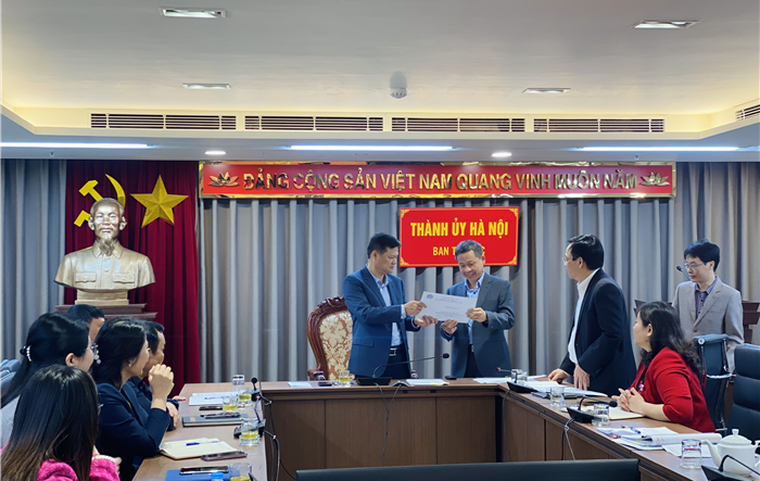 Ban Tổ chức Thành ủy thi tuyển thêm 2 lãnh đạo cấp phòng