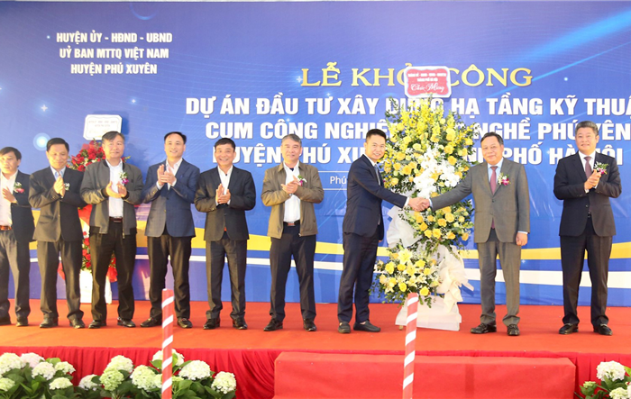 Khởi công Dự án đầu tư xây dựng hạ tầng kỹ thuật  cụm công nghiệp làng nghề Phú Yên