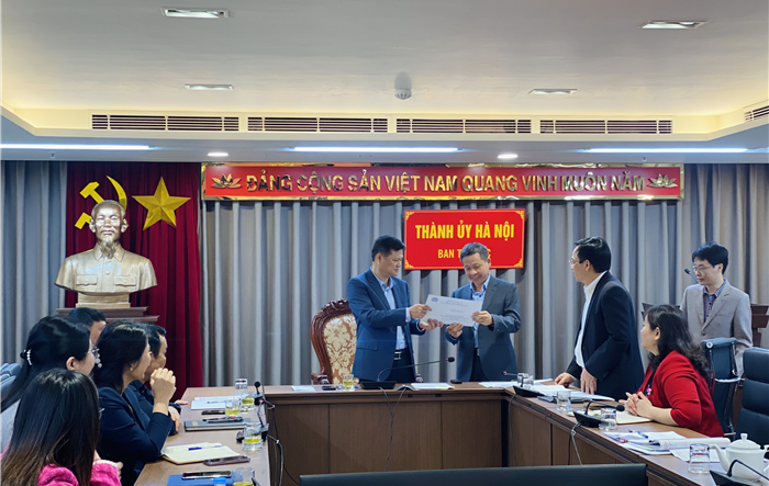 Tạo môi trường thúc đẩy cán bộ phấn đấu vươn lên