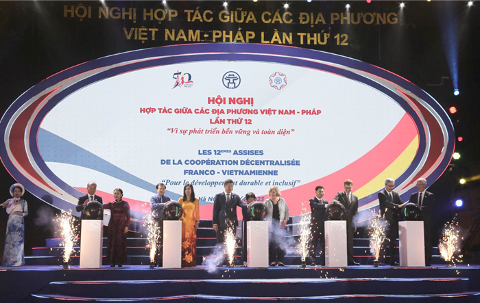 Lễ khai mạc không gian “Sắc màu Việt Nam” và lễ hội “Dạo chơi nước Pháp”