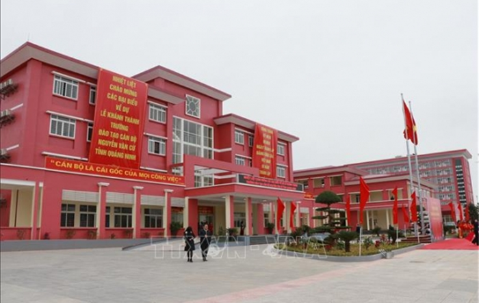 Nâng cao chất lượng đội ngũ giảng viên đáp ứng tiêu chí trường chính trị chuẩn