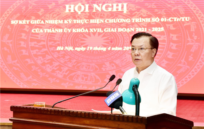 Phát huy hơn nữa tính tiên phong gương mẫu và trách nhiệm của người đứng đầu