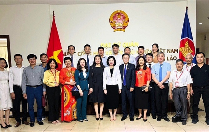 Đoàn đại biểu thành phố Hà Nội thăm và làm việc tại Cộng hòa dân chủ nhân dân Lào