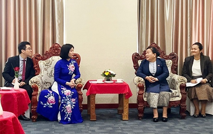 HĐND Thủ đô Hà Nội và Thủ đô Viêng Chăn: Toạ đàm chuyên đề về hoạt động cơ quan dân cử