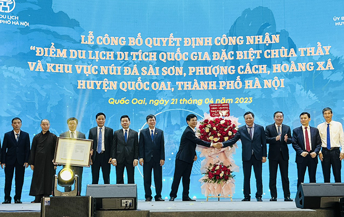 Công nhận điểm du lịch Di tích quốc gia đặc biệt  chùa Thầy, huyện Quốc Oai